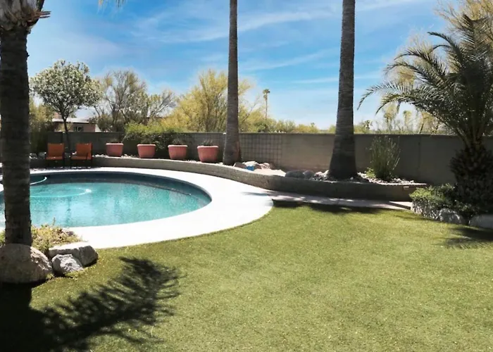 Stunning Pool, Big Views, 3Br 2Ba, Sleeps 8
