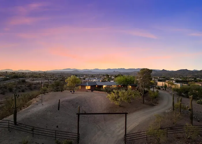 Luxury Horse Estate With Full Views