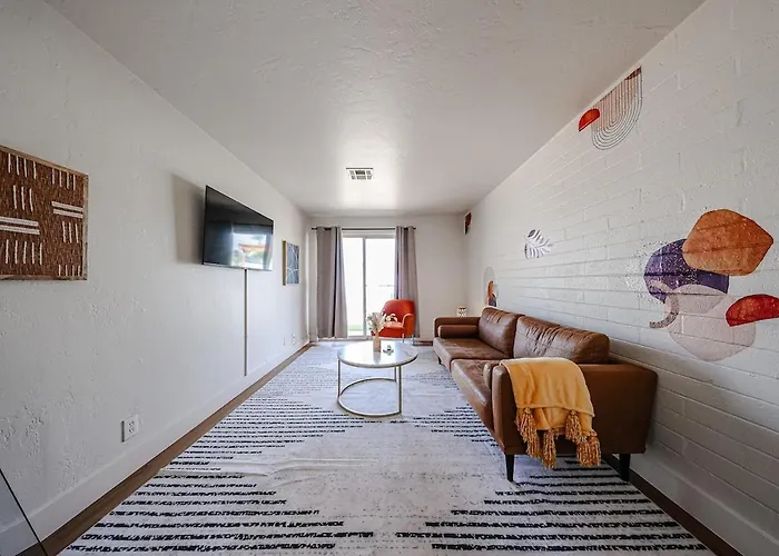 #1 Renovated Midtown Gem Quiet Budget Friendly