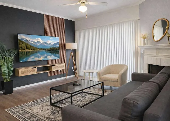 Sonoran Stay In Scottsdale With Pool Ev Charging & Private Patio