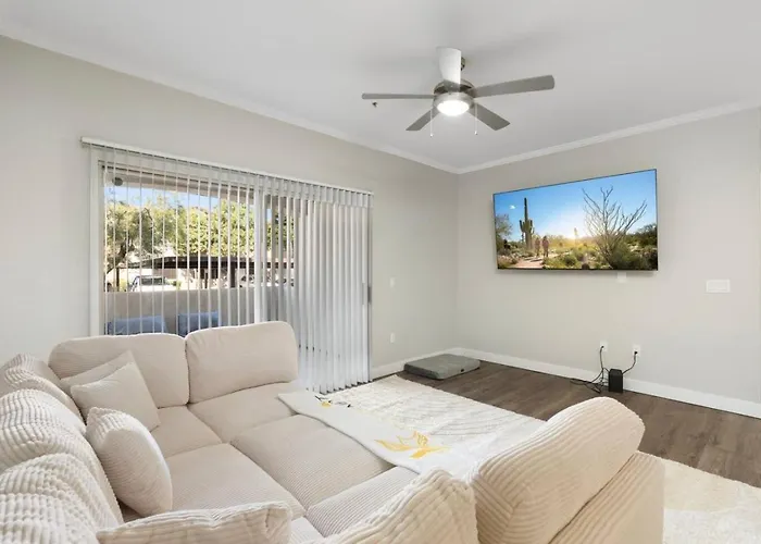 Scottsdale Family Stay Near Grayhawk Golf & Butterfly Wonderland Fun Friendly Stay