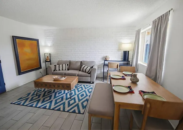 Cozy 2Br Near Westgate & Stadium, Pets, Workspace
