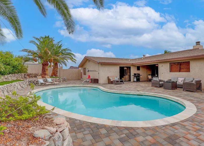 2 Mi To Lake Havasu! Family Home W/ Poolside Oasis