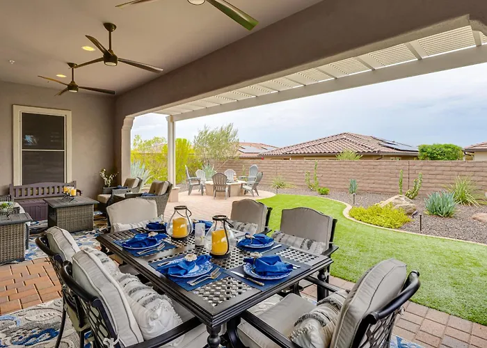 Elegant Home W/ Various Resort Perks In Peoria!