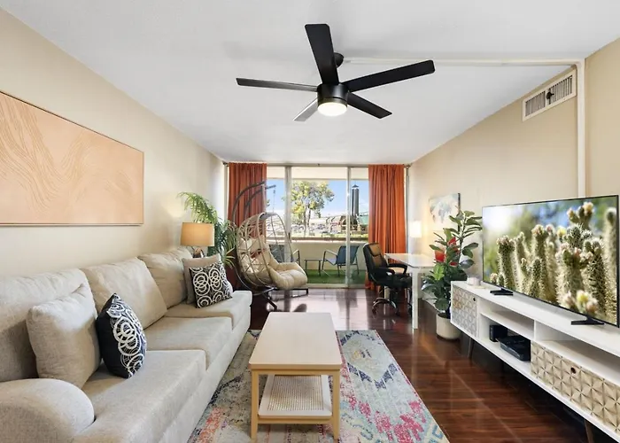 1Br Prime Old Town Condo With Resort Amenities