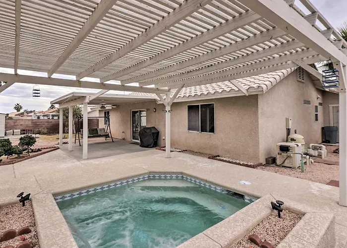 Fort Mohave Home W/ Hot Tub: 4 Mi To Co River!