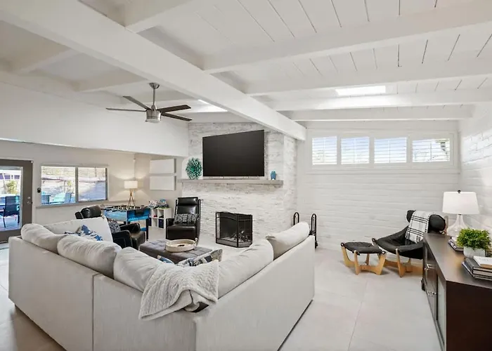 Spacious Family Getaway-Pet Friendly