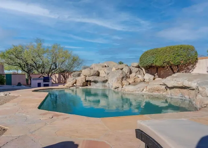 Catalina Mountain Views With Pool
