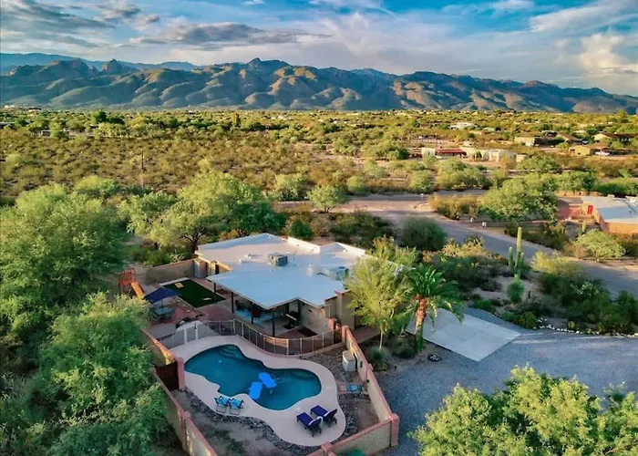 Family Getaway With Pool & Pet Friendly