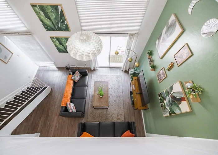 Scottsdale Vintage Stay Near Golf & Old Town