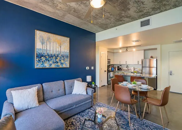 Cozy 2Br Near Dt With Balcony Gym Pool Parking Wd