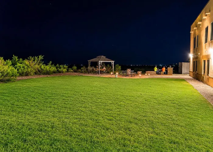 Tombstone Grand Hotel, A Baymont By Wyndham