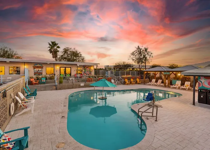 Hotel McCoy - Art, Coffee, Beer, Wine