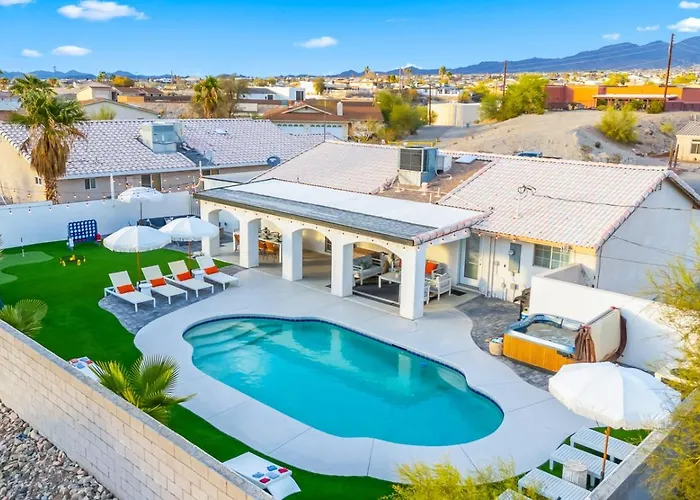 Tropical Playhouse - Pool, Spa, Golf, Game Room