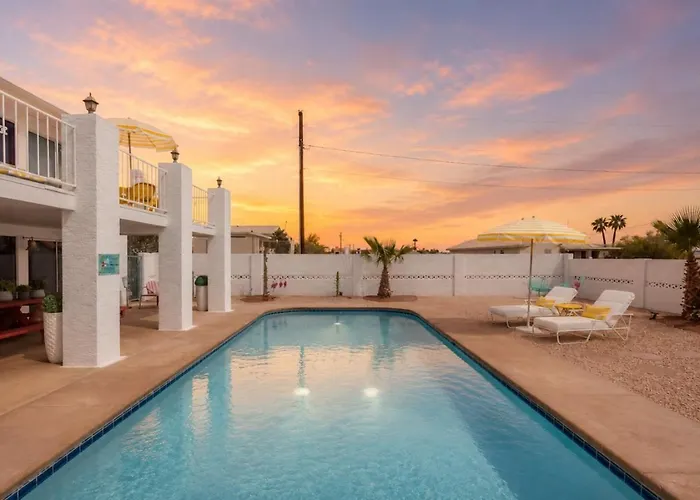 Bella Cactus - Palm Springs Vibes Pool & Spa