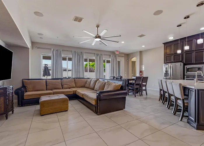 Queen Creek 4Br Family Retreat