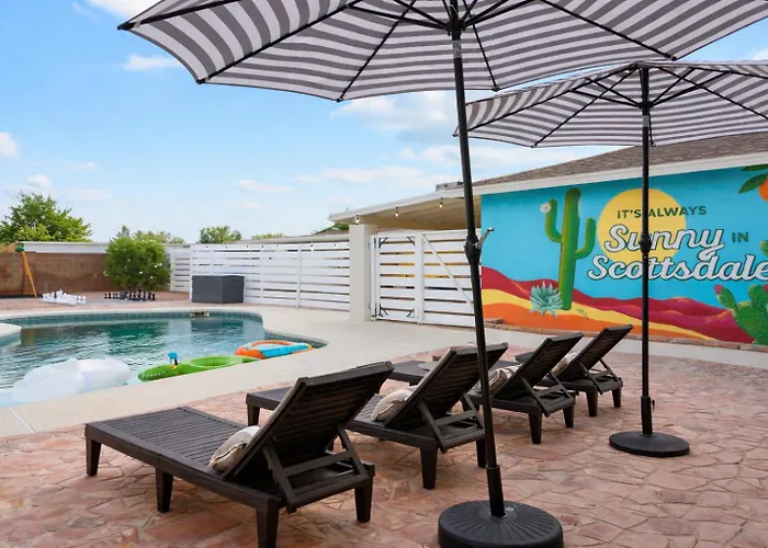Remodeled Retreat Pool Hot Tub & Outdoor Fun