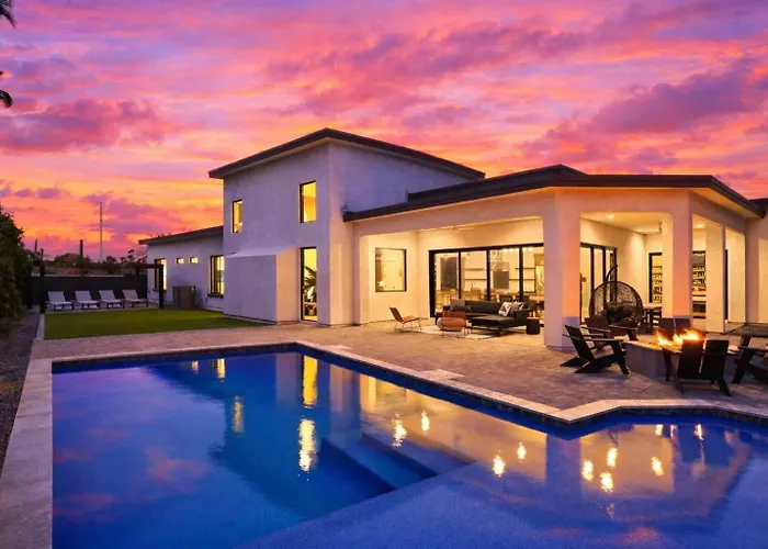 Lenny Luxe-Brand New Designer Home-Private Pool