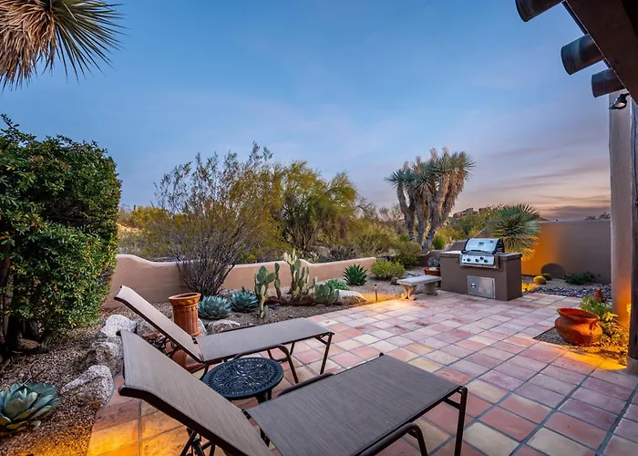 Exclusive Boulders Retreat Near Downtown Cave Creek Hiking Scenic Views.