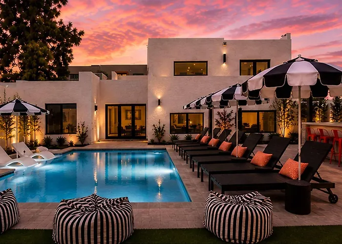 Rose Retreat W/ Coach House-2 Homes-Ig Worthy