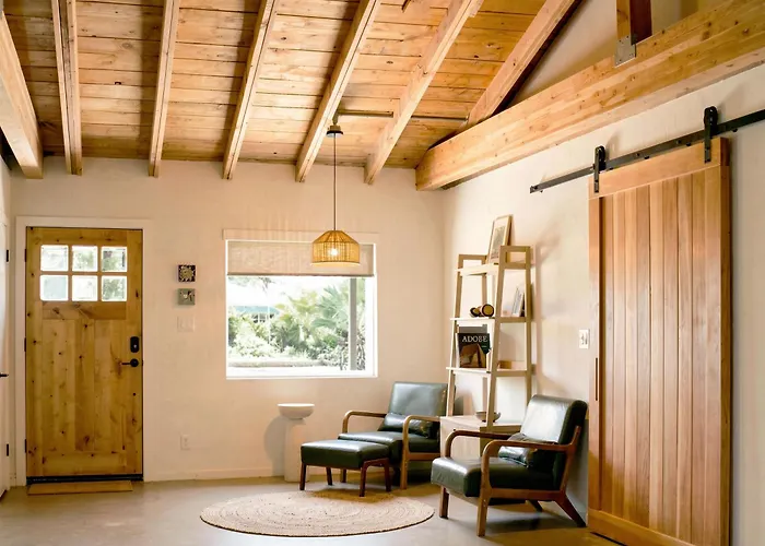 Sonoran Peach - Light-Filled 5Br Near Tmc