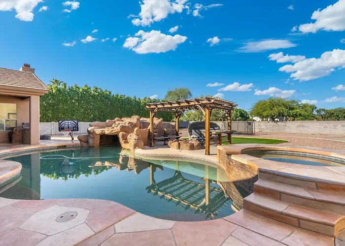 Mystic Desert Stay • Litchfield Park • Pool & Spa