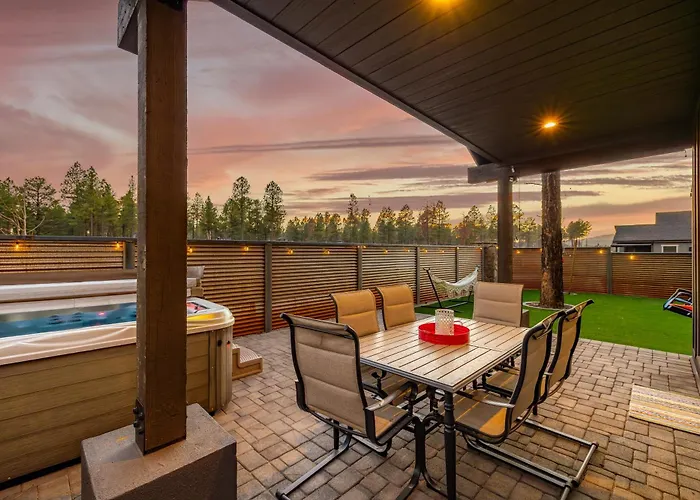 Modern Escape With Hot Tub Breathtaking Views
