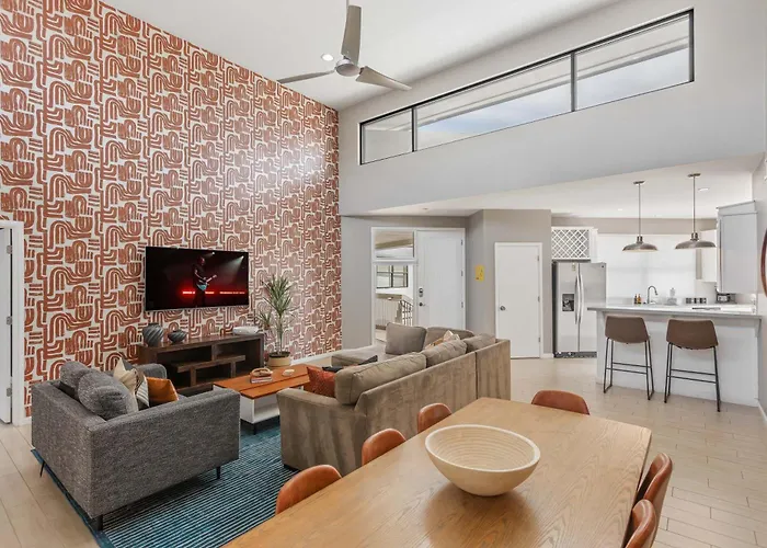 Vega - Private Balcony - In Old Town Scottsdale