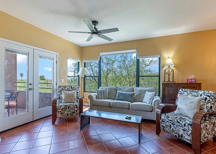 Gorgeous Mountain & City Views Pools & Hot Tubs