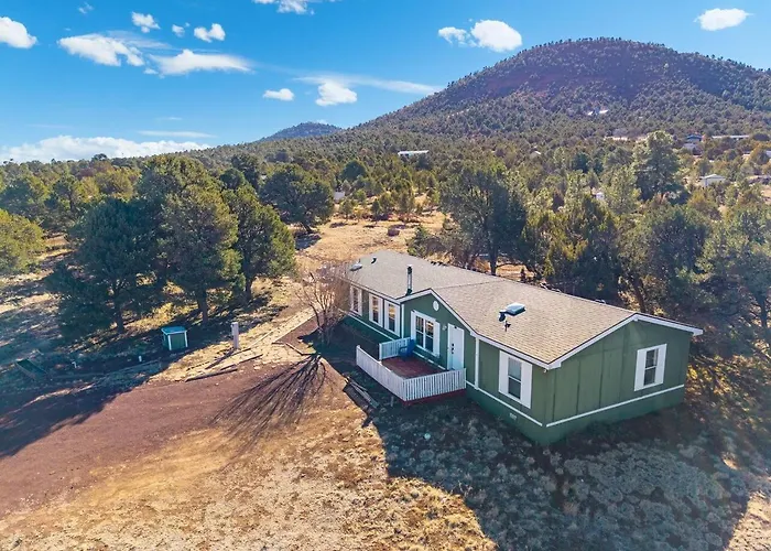 2-Acre Escape Near Williams & Grand Canyon