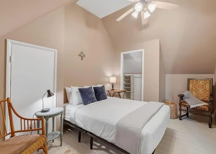 Charming Barrio Adobe