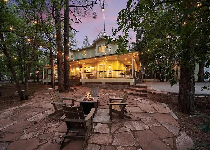The Az Notebook, Sleeps 28, Guest House Included