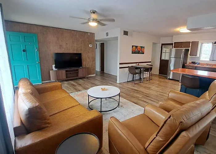 2 Bedroom Home In Benson