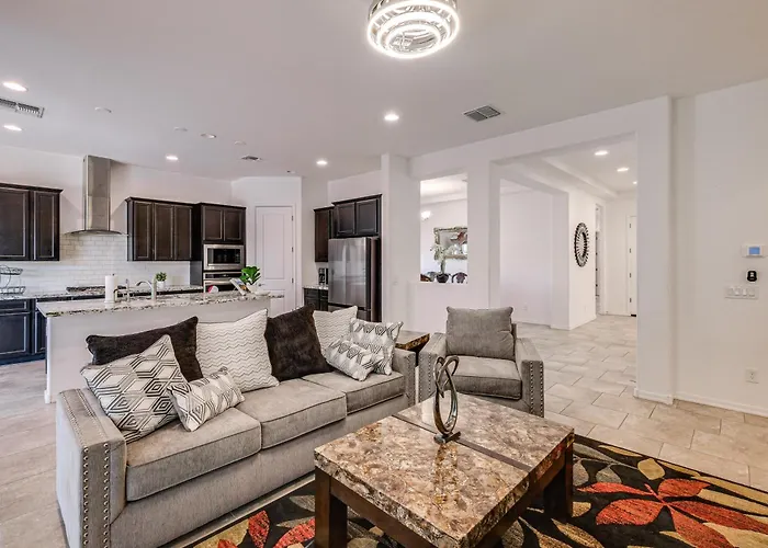 Wfh-Friendly Queen Creek Retreat W/ Pool Access