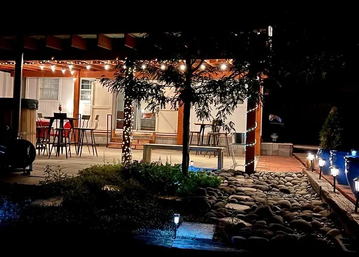 Spa Glamping Experience In A Tiny Barn, To Relax In Flagstaff