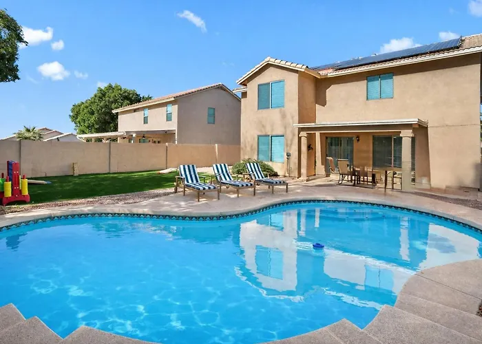 Family Oasis W/ Heated Pool Near Spring Training!