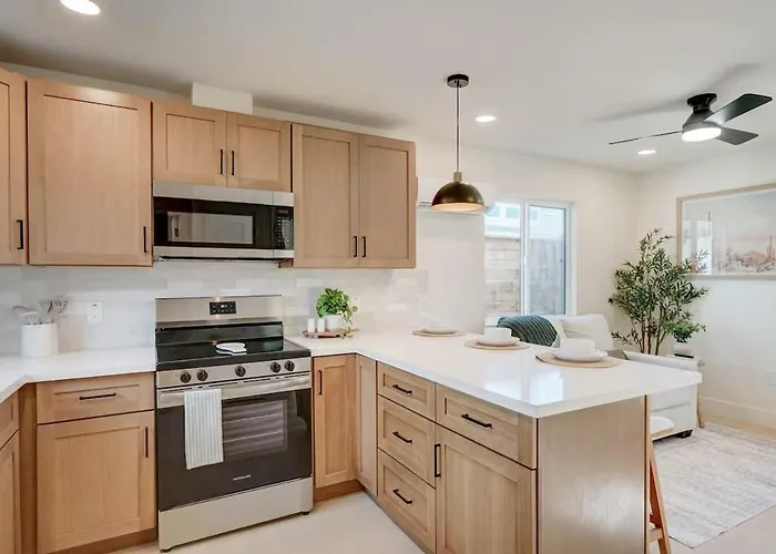 Private Casita Near Banner, Downtown & Airport