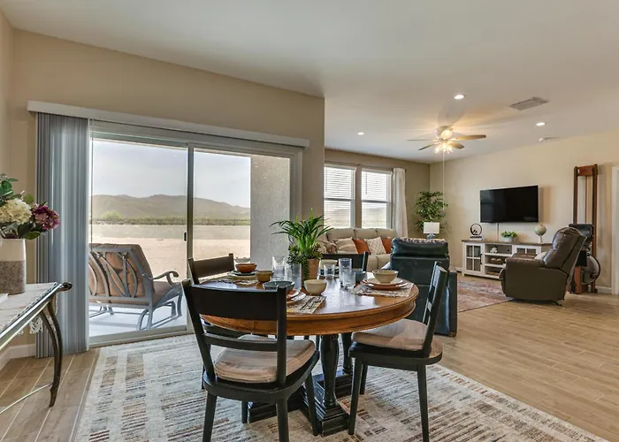 Superstition Mtn Views: Seasonal Golf Getaway