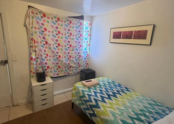 Cheap Room On Willetta Street
