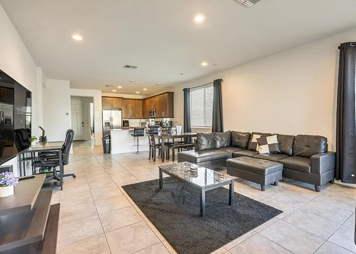 Wfh-Friendly Phoenix Home W/ Easy Freeway Access
