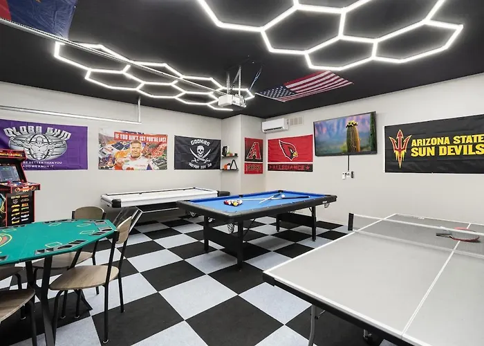 Epic Game Room, 2 Pools, Near Az Athletic Grounds