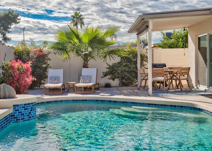 Chandler Oasis With Diving Pool