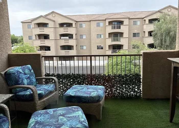 Condo Has Gym, Pool & Balcony Gated Covered Parking