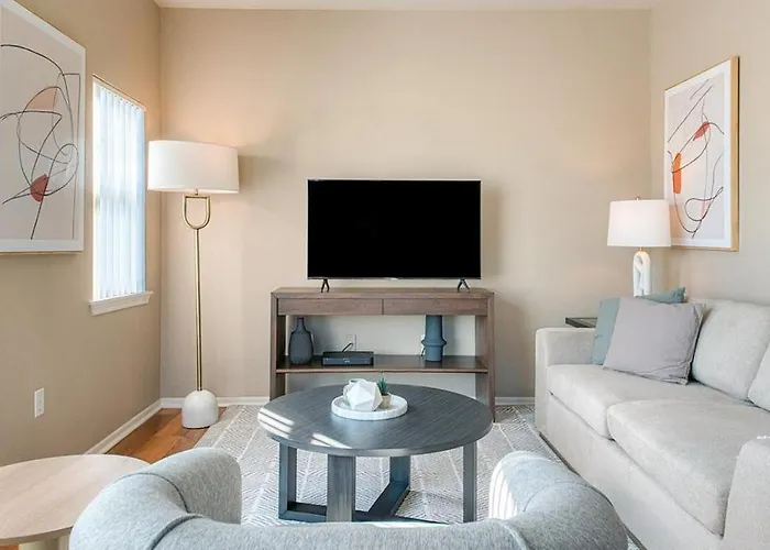 Landing Modern Apartment With Amazing Amenities