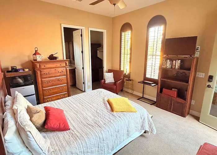 Desert Ridge Casita With Private Entrance