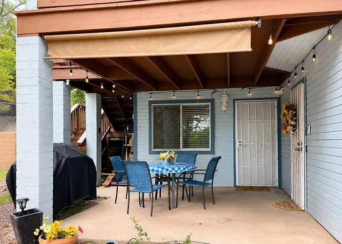 Mountain Getaway Sleeps 10 Shaded Patio