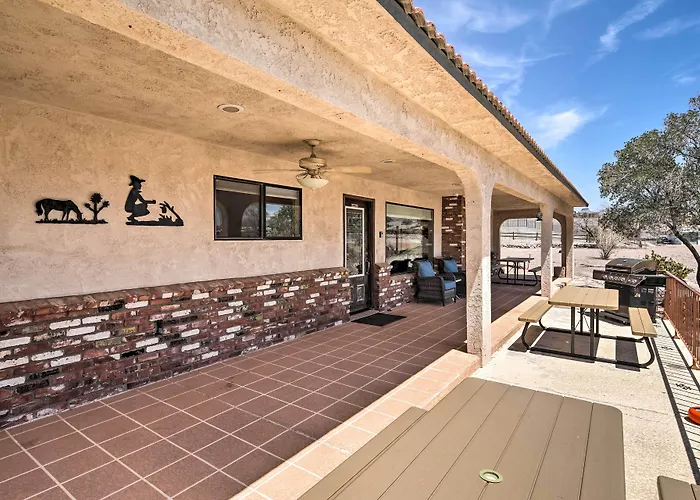 Bullhead City Home W/ Private Pool, Hot Tub & View