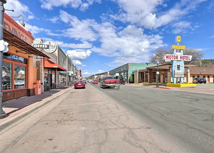 Modern Retreat: 3 Blocks To Dtwn Williams + Rte 66