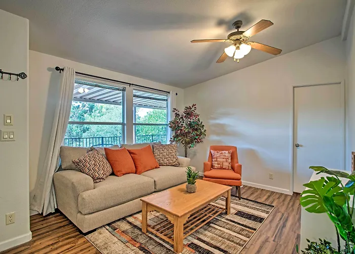 Sedona Home W/ View, Half-Mi To Chimney Rock!