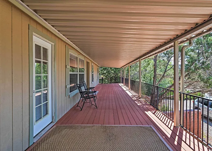 Sedona Home W/ View, Half-Mi To Chimney Rock!